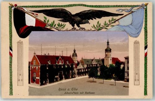 Riesa 1918 Albert-Platz mit Rathaus Fahnen