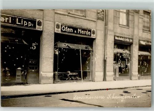 München Zerschossene Schaufenster in der Sonnenstraße Ort lt. Recherche
