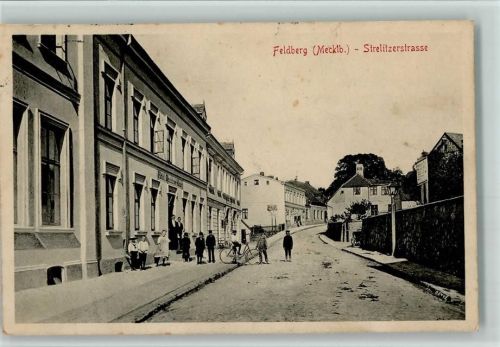Feldberg 1911 Strelitzerstrasse , Kinder mit einem Fahrrad AK