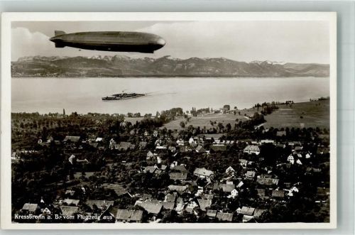 Kressbronn Fliegeraufnahme Zeppelin-Luftschiff über dem Bodensee Bodenseedampfer