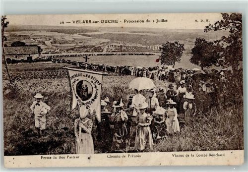 Velars-sur-Ouche Procession du Juillet Ferme du Bon Pasteur