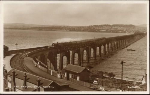 um 1930 Tay Bridge from South. England.,Valentine & Sons Ltd. Dundee and London AKU2