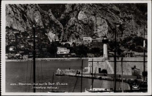 um 1930/40 Menton, Hafen AKU1