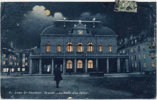 um 1910/20 Lons-Le-Saunier: La nuit, la Salle des fetes