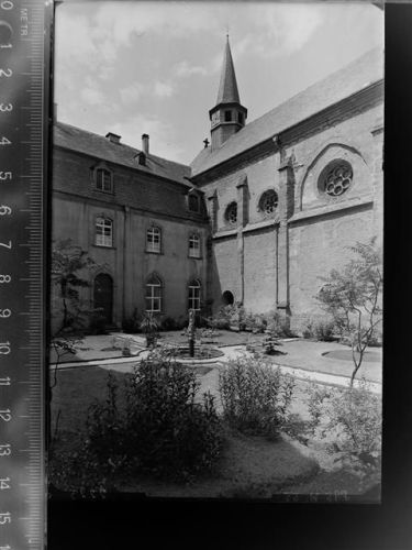 St. Thomas Bischofliches Trusterhaus