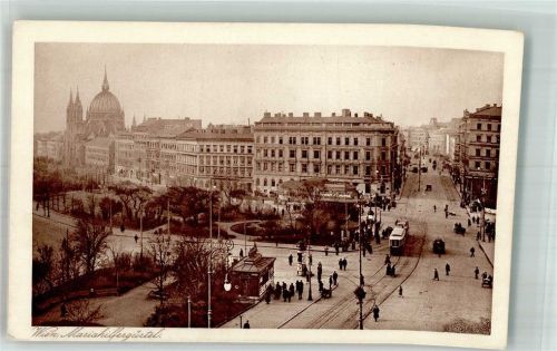 Wien Litfaßsäule Straßenbahn Mariaholfergürtel