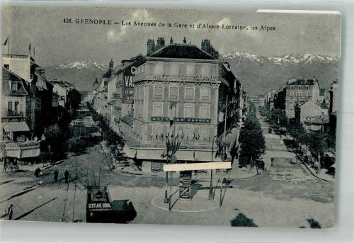 Grenoble Hotel de Bavoie Les Aveneu de la Gare Straßenbahn