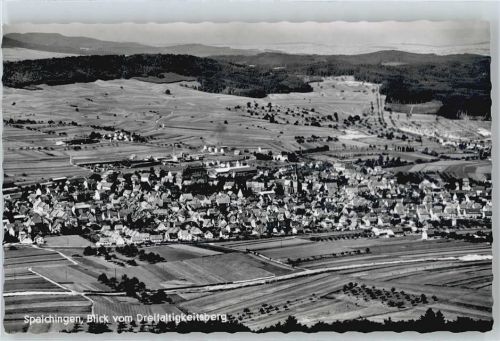 Spaichingen Gesamtansicht Feld Haus Baum Berg