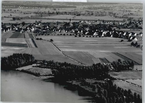 Böhringen Luftaufnahme, See