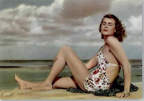 Frau am Strand