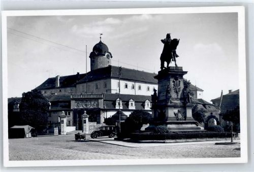Podebrady Denkmal, Schloß