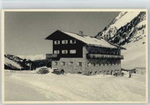 Dortmunderhütte Winter VW-Käfer