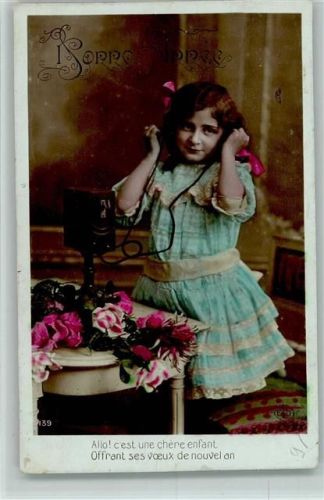 1909 handcoloriert - Mädchen beim Telefonieren