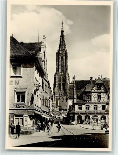 Ulm Blick in die Hischstraße Münster Apotheke