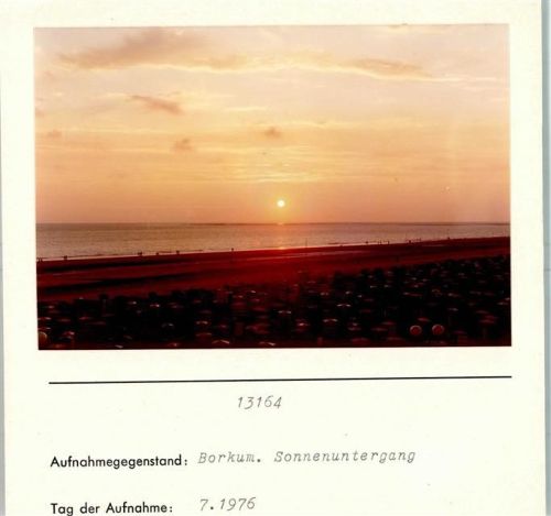 Borkum Sonnenuntergang Foto montiert auf Karton