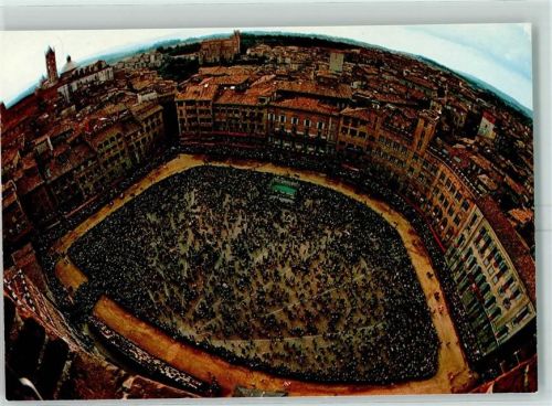 Siena Rennplatz vor dem Palio-Pferderennen