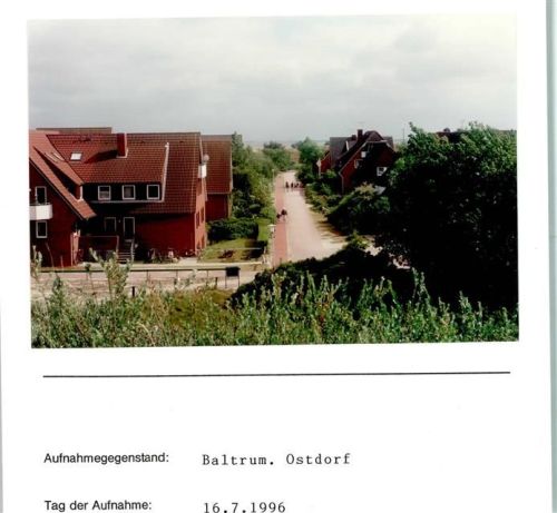 Baltrum Ostdorf Foto montiert auf Karton