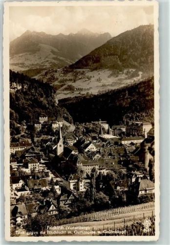 Feldkirch Blick gegen die Illschlucht mit Gurtisspitze und Gallinakopf