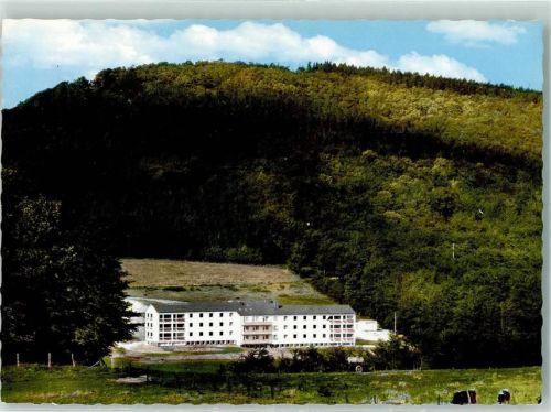 Berlar Rückseite mit Abschürfungen bzw Kleberesten Kinderheim ST. Alfrid