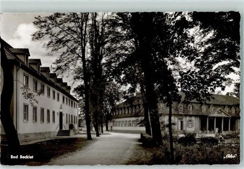 Bad Bocklet Rückseite mit Abschürfungen bzw Kleberesten