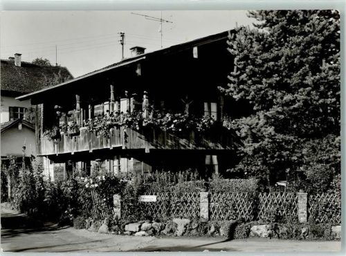 Bernried Rückseite mit Abschürfungen bzw Kleberesten