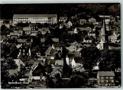 Mudersbach Rückseite mit Abschürfungen und Kleberesten
