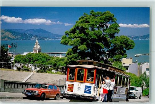 San Francisco Cable Car climbs the steep Hyde Street hill