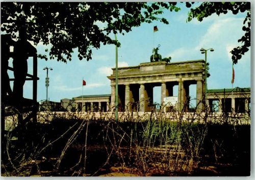Brandenburger Tor mit Mauer und Stacheldraht AK