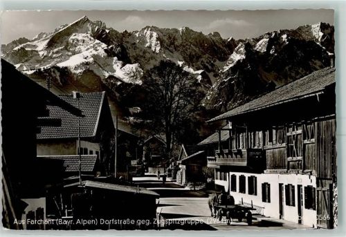 Farchant Dorfstraße Rinderfuhrwerk Zugspitzgruppe