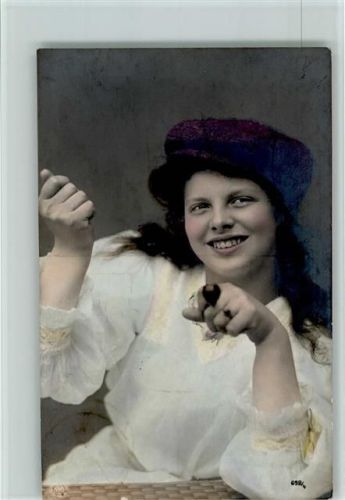 1907 Serie 698-4 - Frau in Pose AK