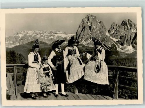 Dolomiten Trachten