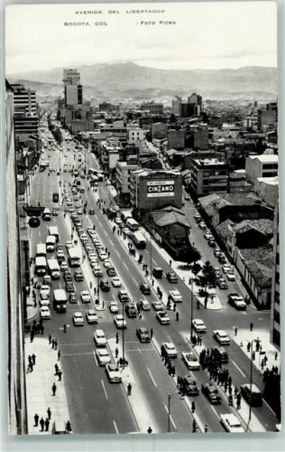 Bogota Avenida del Libertador Autos
