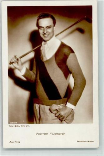 Schauspieler Werner Fuetterer mit einem Golfschläger Ross Verlag