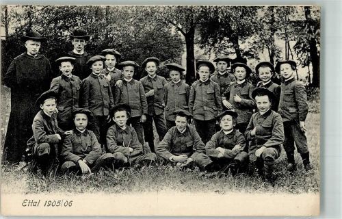 Ettal Gruppenfoto Mönche Schüler