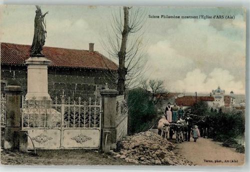 Ars-sur-Formans Kirche Sainte Philomene montrant l'Eglise