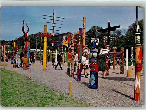 Lausanne Schweizerische Landesausstellung 30.04 bis 25.10.1964 Vallee de la Jeunesse la foret des totems