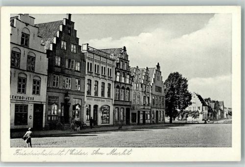 Friedrichstadt Am Markt Geschäft Elektro Jess Apotheke