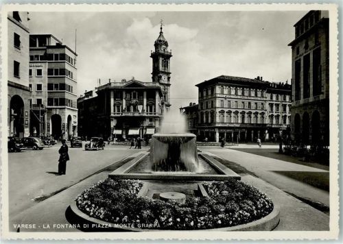 Varese La fontana di Piazza Monte Grappa