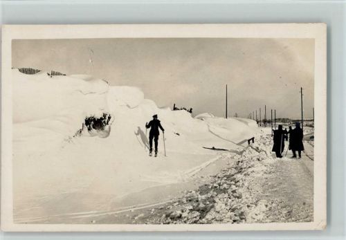 WK I Villingen im Winter - Soldat auf Ski AK
