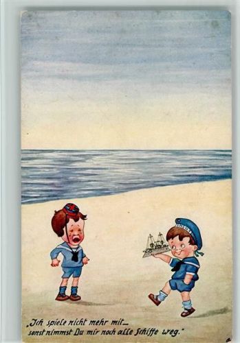 Kinder in Marineuniform mit kl. Kriegsschiff