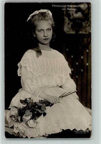 Prinzessin Margarete mit Rosenstrauß 1909 Foto AK