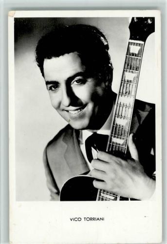 Vico Torriani mit Gitarre Foto AK