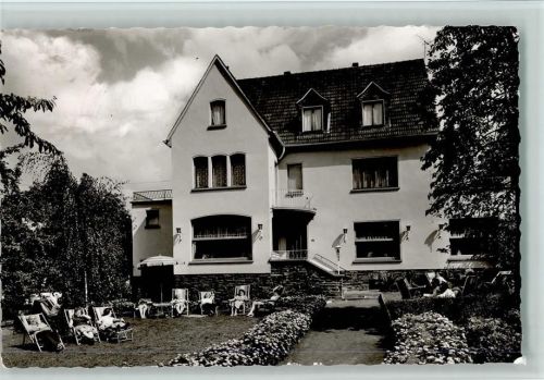 Cochem Pension Schneider 1967 AK Gäste sonnen sich im Liegestuhl
