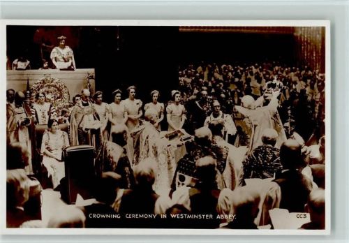 King George VI und Queen Elizabeth were crowned 1937 - Ceremony Foto AK