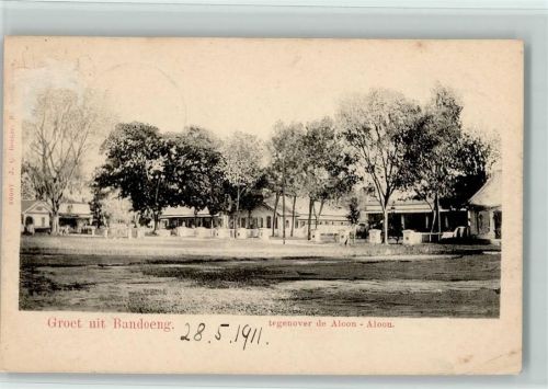 Bandung 1911 tegenover de Aloon-Aloon