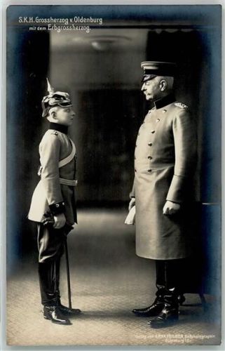 Grossherzog von Oldenburg mit Erbgrossherzog in Uniform Adel Foto AK