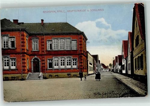 Neuhofen Hauptstraße u. Schulhaus