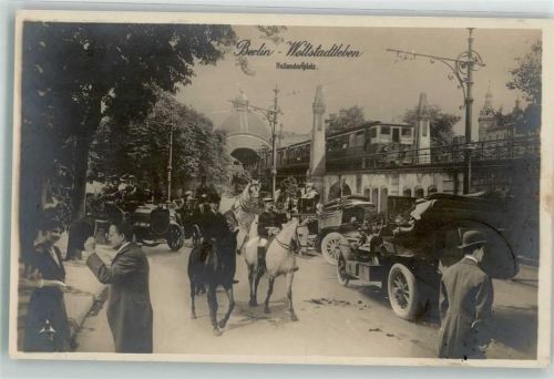 Berlin Mitte 1918 Nollendorfplatz Reiter Hochbahn Automobil Serie Berlin Weltstadtleben