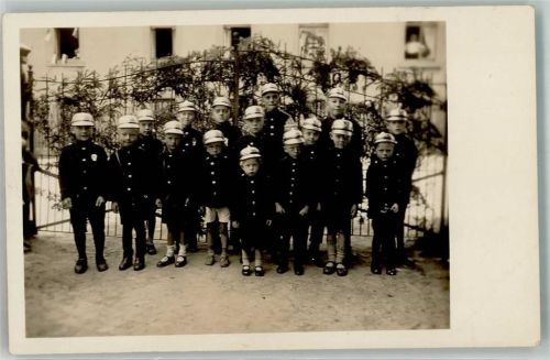Marktredwitz Kindergruppe Pickelhauben Ort handschriftlich