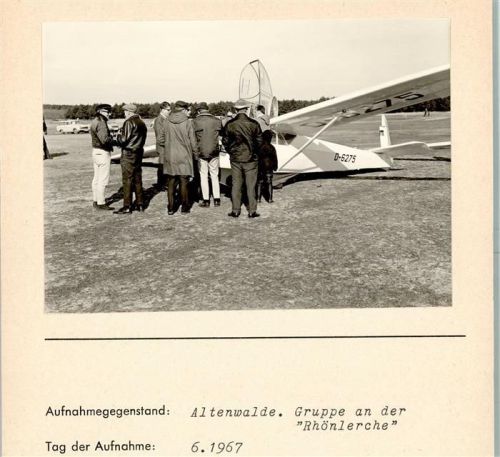 Altenwalde Foto montiert auf Karton Gruppe an der Rhönlerche